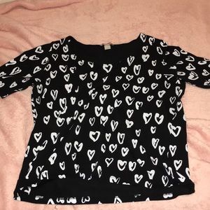 Quarter sleeve H&M heart shirt